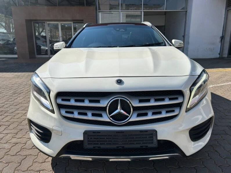 Mercedes-Benz GLA 200d Auto