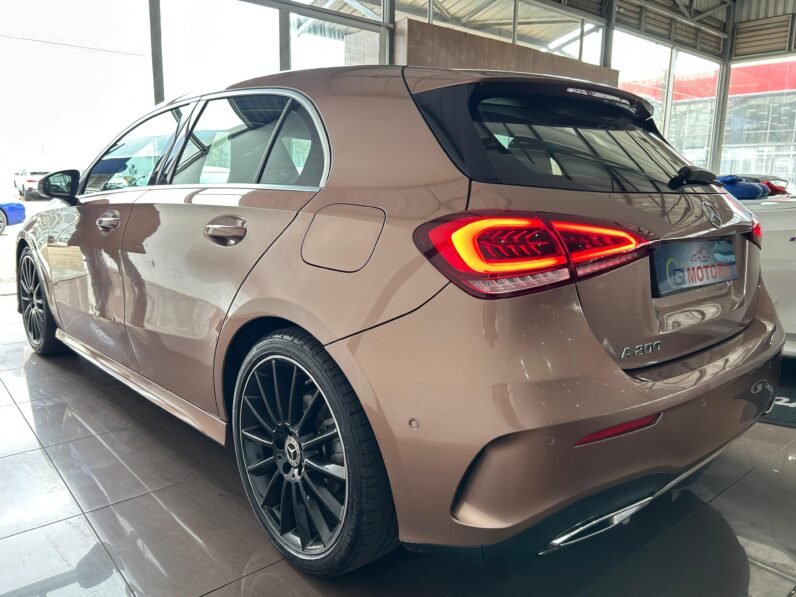 MERCEDES BENZ A200