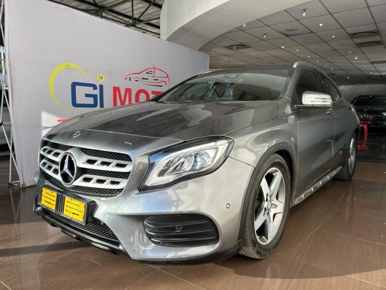 Mercedes-Benz GLA 200d Auto