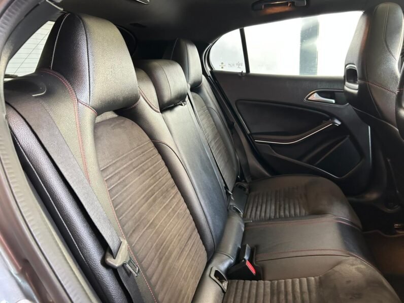 Mercedes-Benz GLA 200d Auto