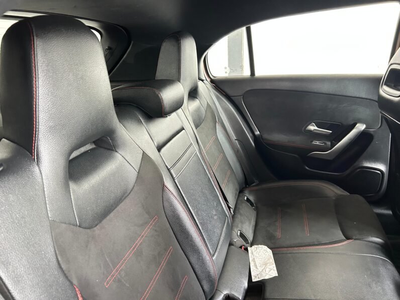 MERCEDES BENZ A200