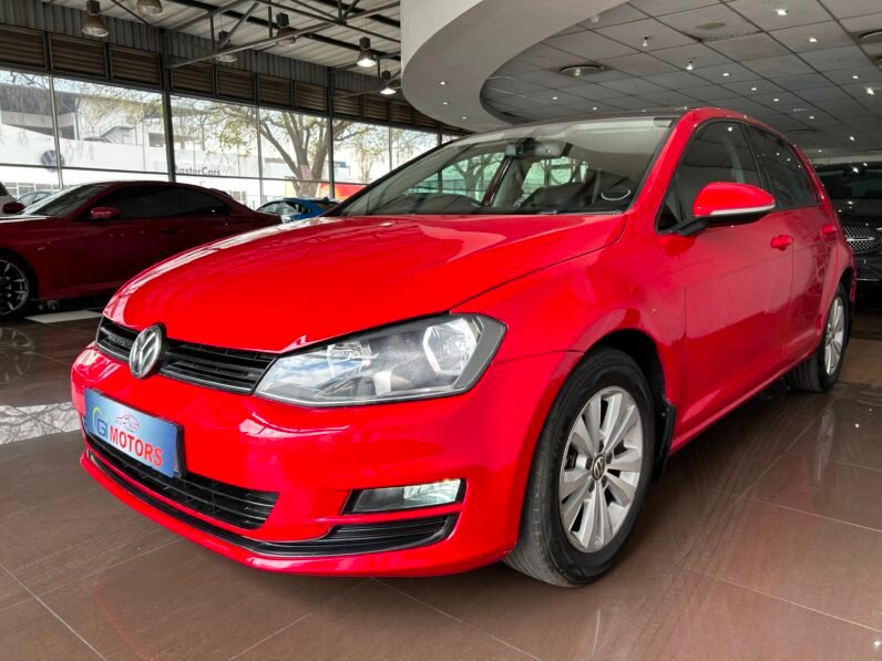 VOLKSWAGEN GOLF 7 TSI COMFORTLINE