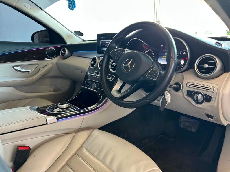 Mercedes-Benz C-Class C 200 Exclusive Auto