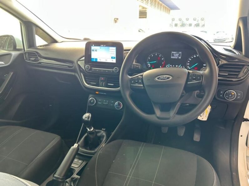 2018 Ford Fiesta 5-Door 1.0T Trend