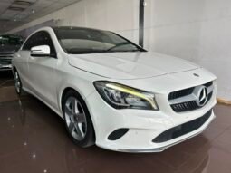 MERCEDES BENZ CLA 220D