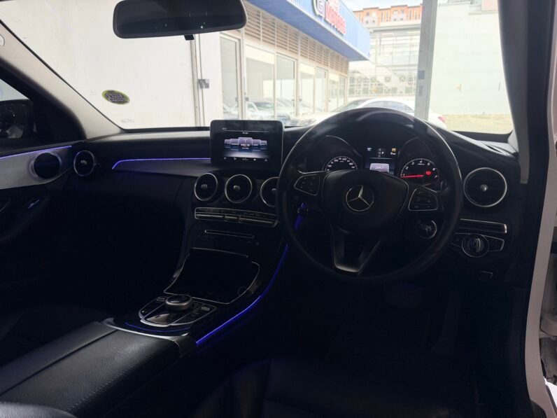 2017 MERCEDES BENZ C180