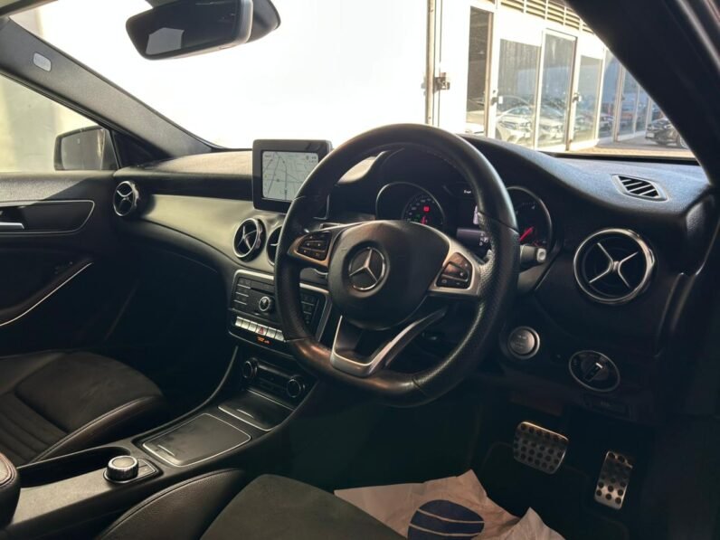Mercedes-Benz GLA 200d Auto