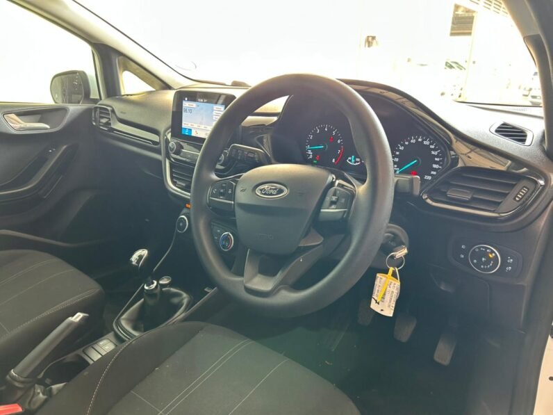 2018 Ford Fiesta 5-Door 1.0T Trend