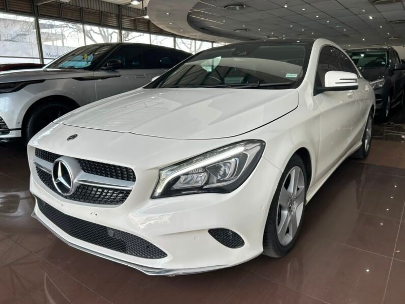 MERCEDES BENZ CLA 220D