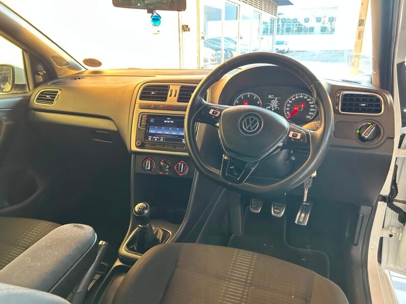 Volkswagen Polo Vivo 1.0 TSI GT 5-dr