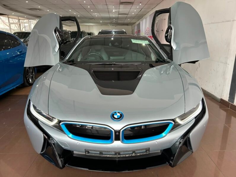 2017 BMW i8 eDrive Coupe