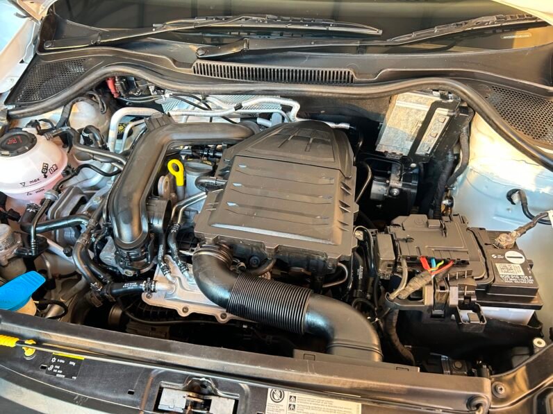 Volkswagen Polo Vivo 1.0 TSI GT 5-dr
