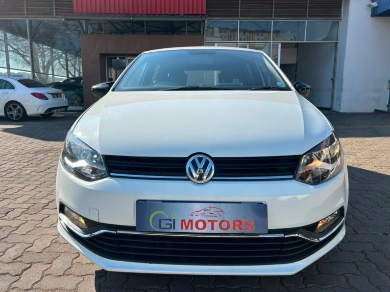 Volkswagen Polo Vivo 1.0 TSI GT 5-dr