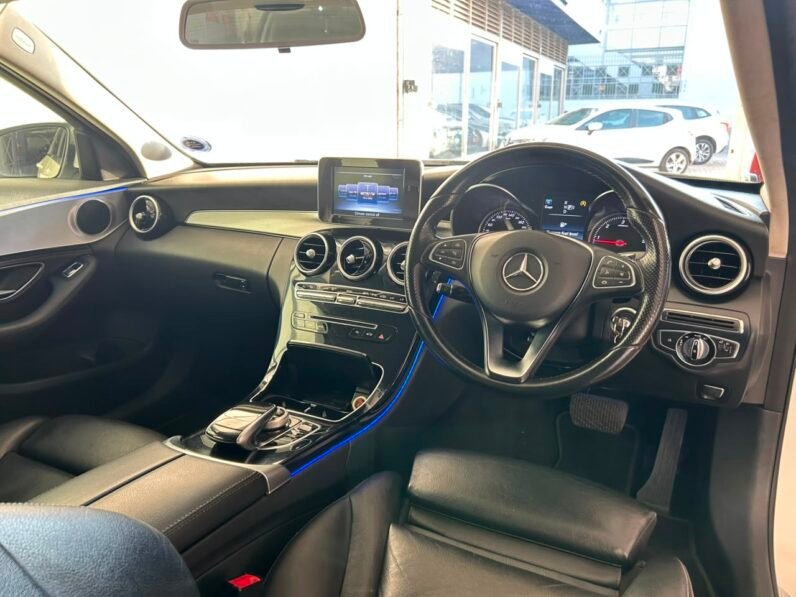 MERCEDES BENZ C220