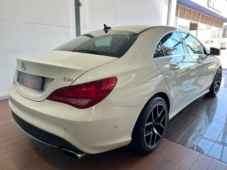 MERCEDES BENZ CLA220D