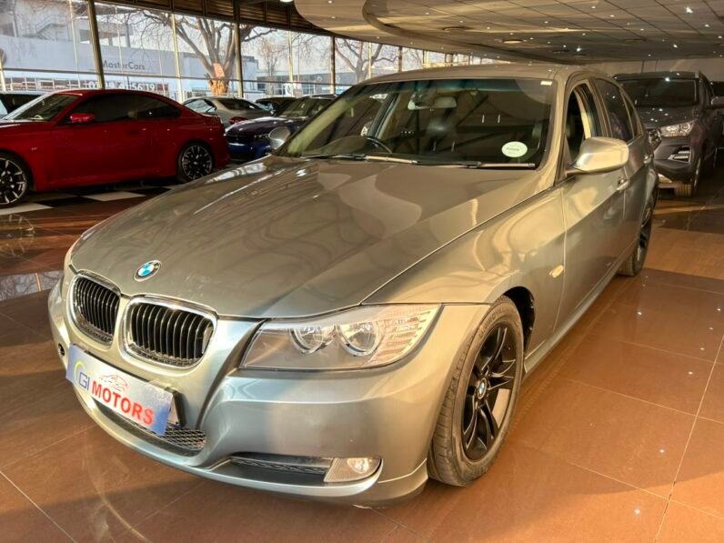 2011 BMW 3 Series 330d Exclusive Auto