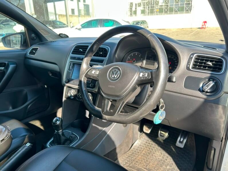 Volkswagen Polo Vivo 1.0 TSI GT 5-dr