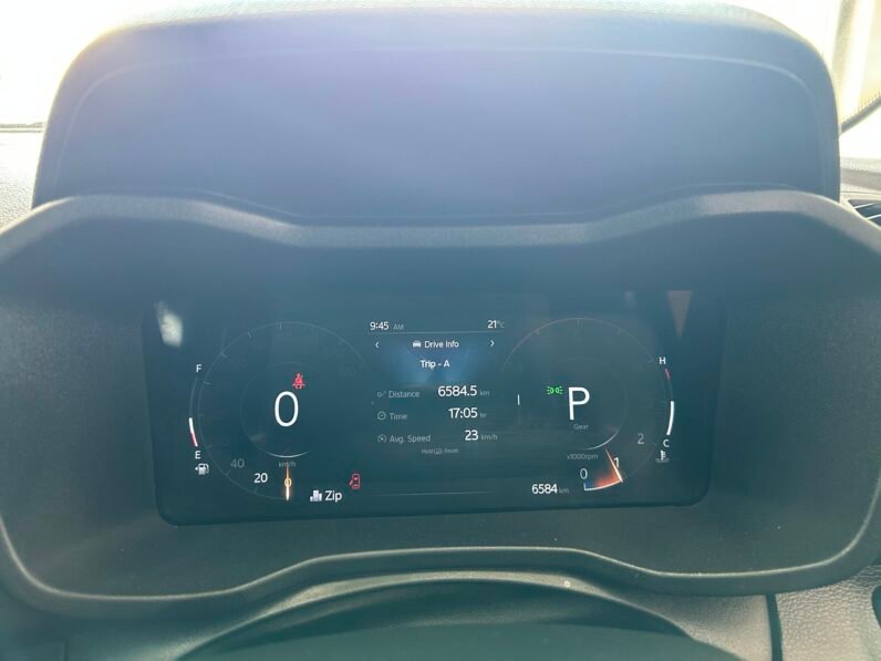 MAHINDRA XUV 3X0
