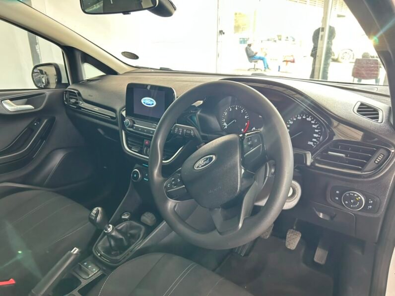 FORD FIESTA 1.5