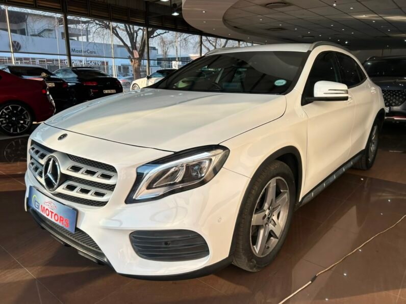 Mercedes-Benz GLA 200