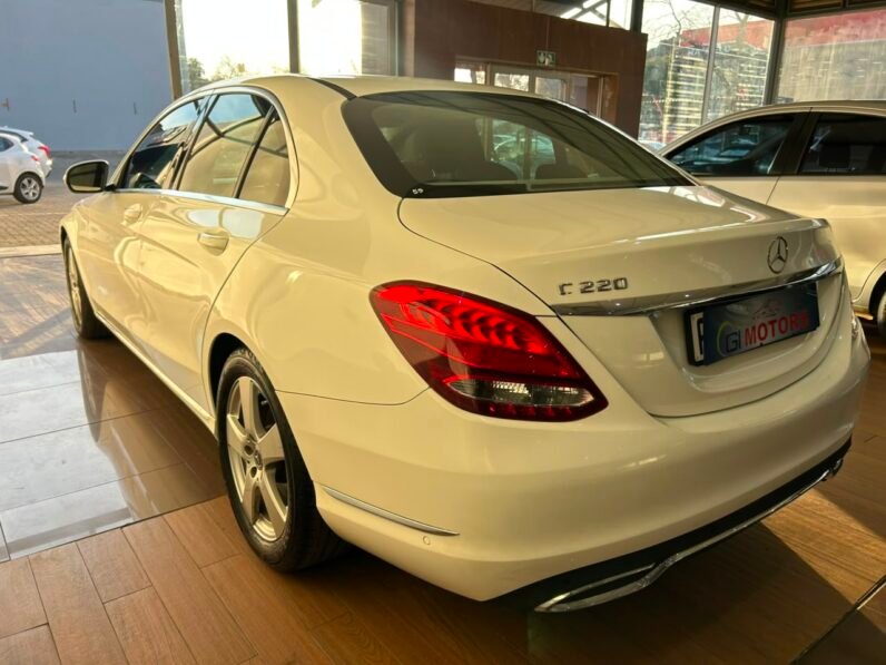 MERCEDES BENZ C220