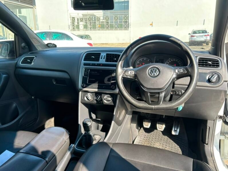 Volkswagen Polo Vivo 1.0 TSI GT 5-dr