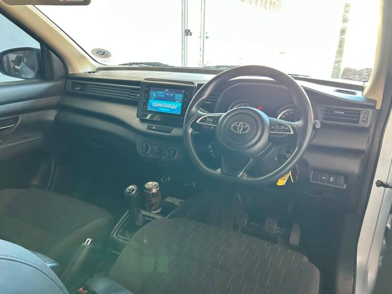 Toyota Rumion 1.5 SX