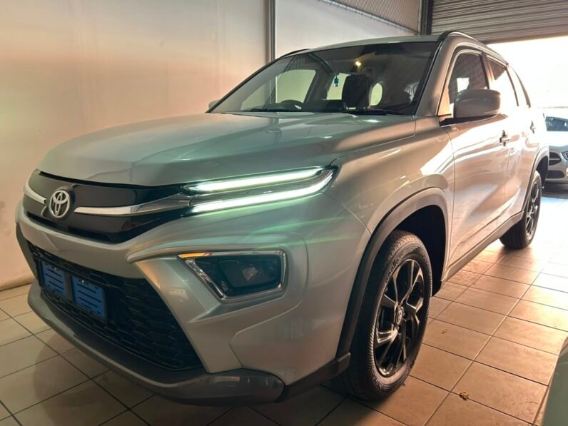 TOYOTA URBAN CRUISER