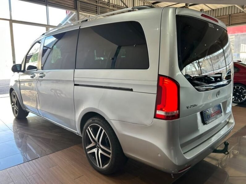 Mercedes-Benz V-Class V 200 CDi Auto