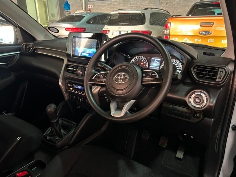 TOYOTA URBAN CRUISER