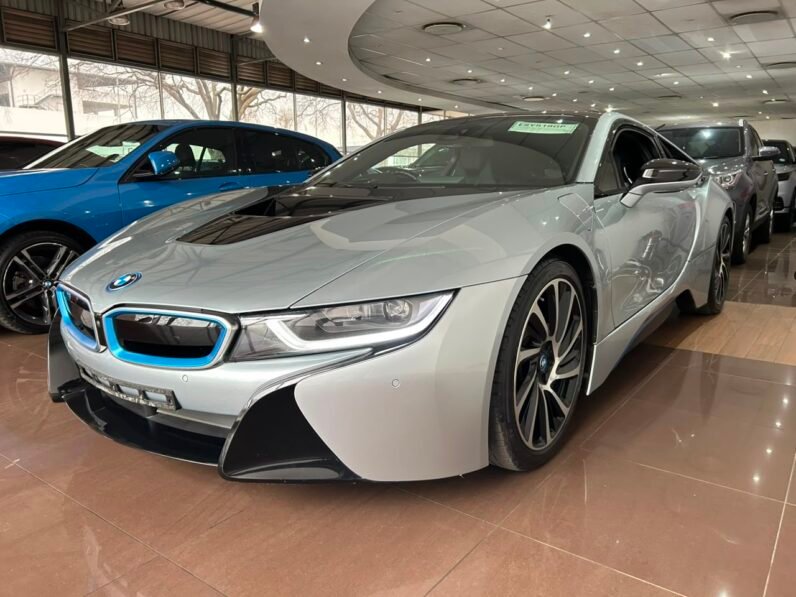 2017 BMW i8 eDrive Coupe