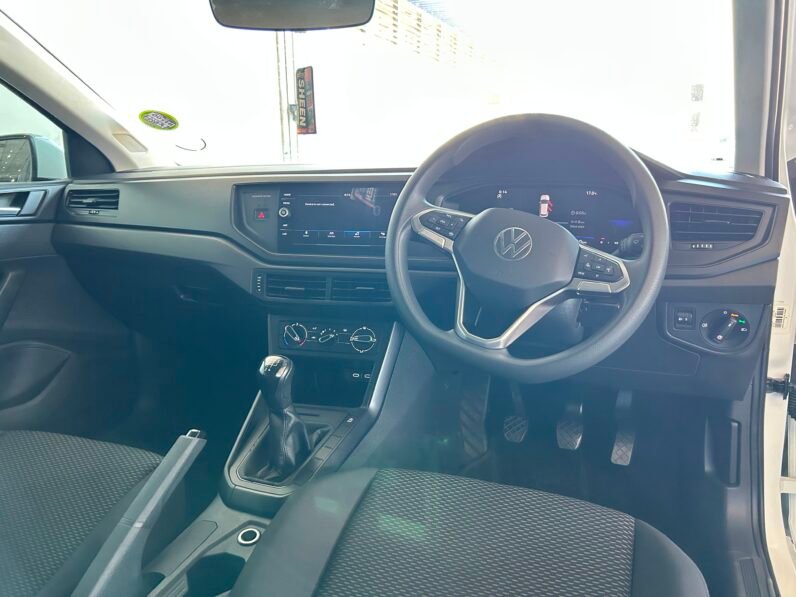 VOLKSWAGEN POLO LIFE