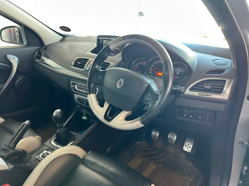 RENAULT GT LINE