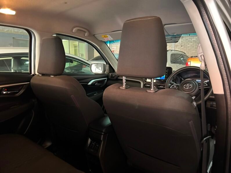 TOYOTA URBAN CRUISER