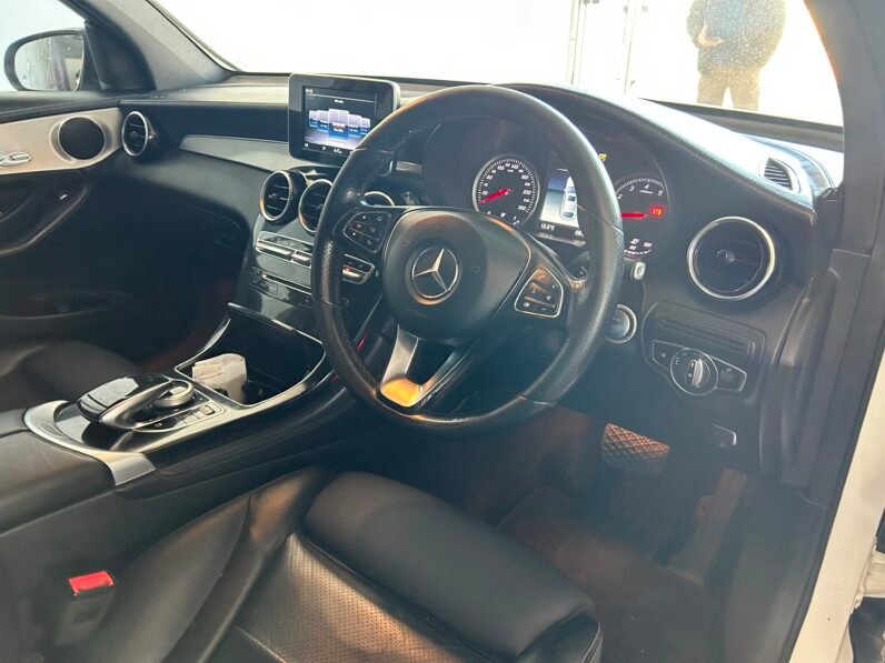 MERCEDES BENZ GLC 300D