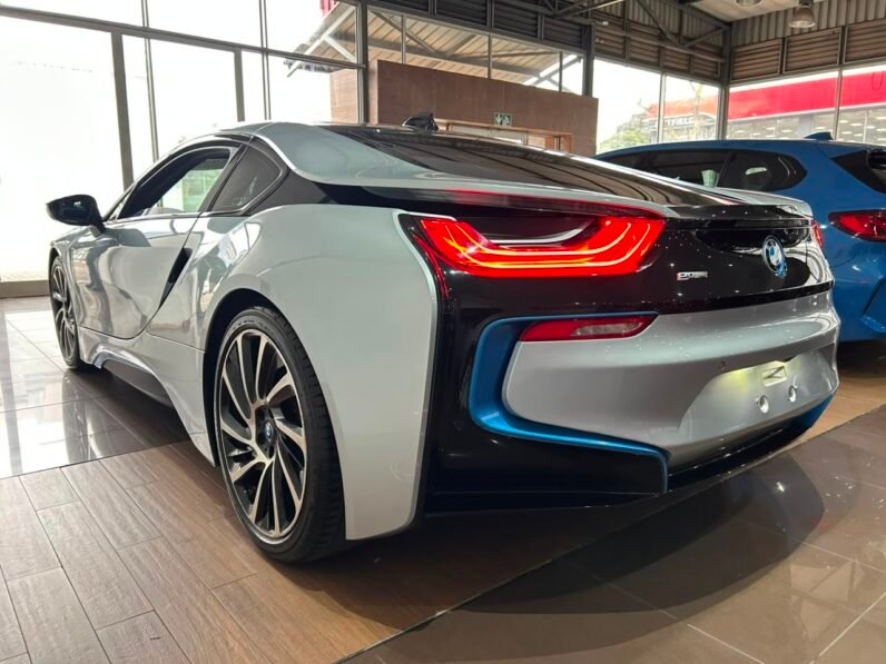 2017 BMW i8 eDrive Coupe