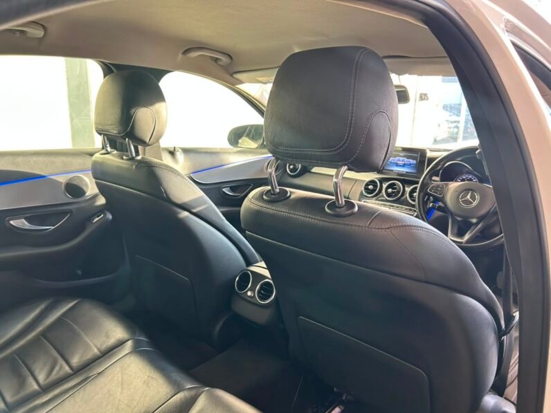 MERCEDES BENZ C220