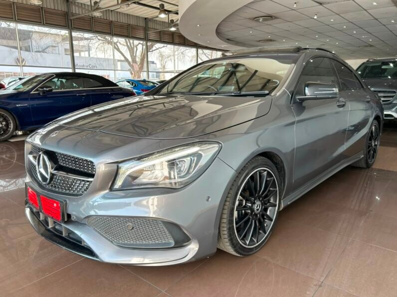 MERCEDES BENZ CLA 200