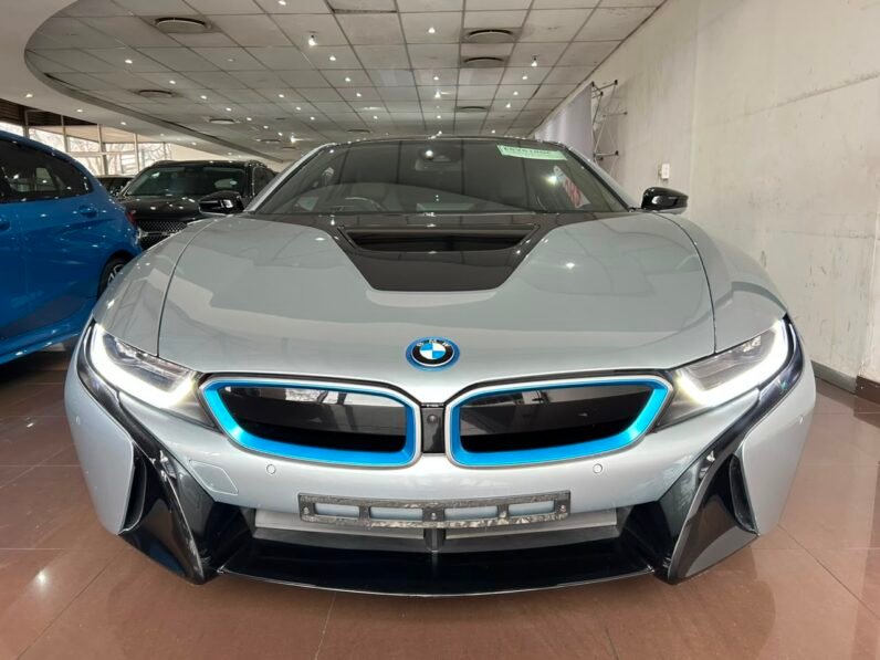 2017 BMW i8 eDrive Coupe