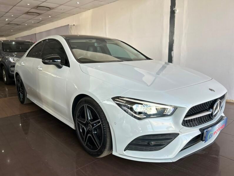 Mercedes-Benz CLA 220d Auto