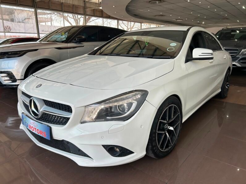 MERCEDES BENZ CLA220D