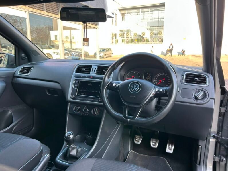 Volkswagen Polo Vivo 1.0 TSI GT 5-dr