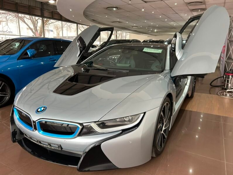 2017 BMW i8 eDrive Coupe