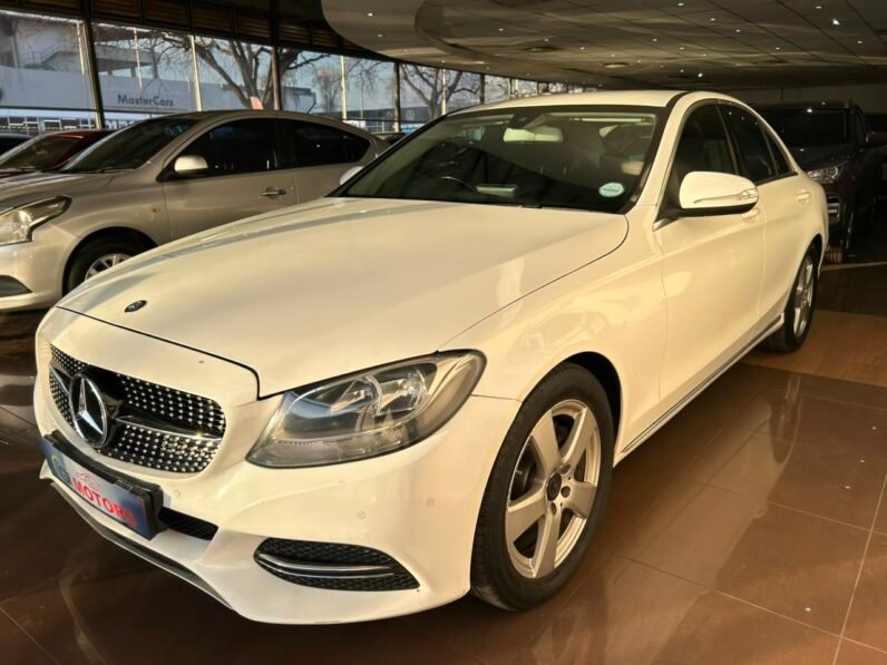 MERCEDES BENZ C220