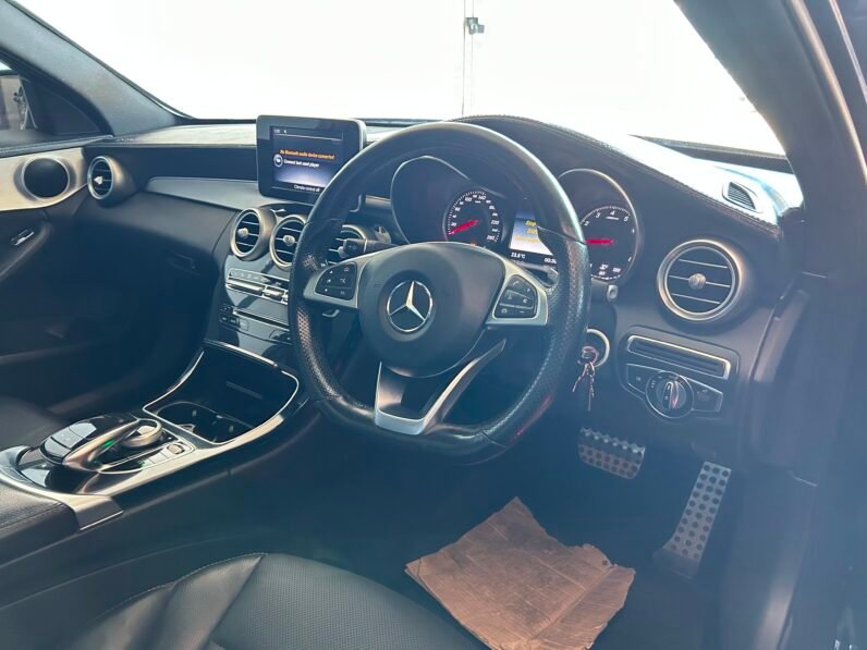 MERCEDES BENZ C200 AMG