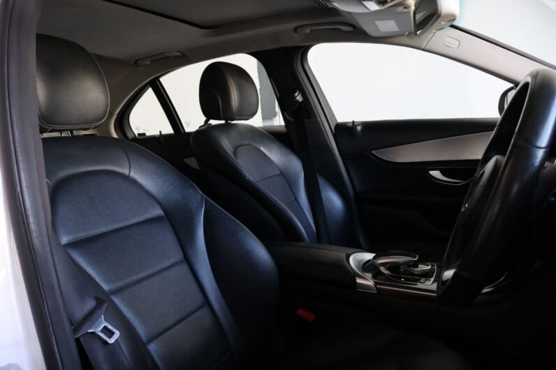 MERCEDES BENZ C220D