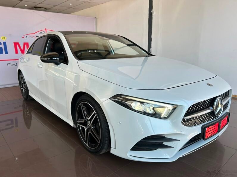 MERCEDES BENZ A200 SEDAN