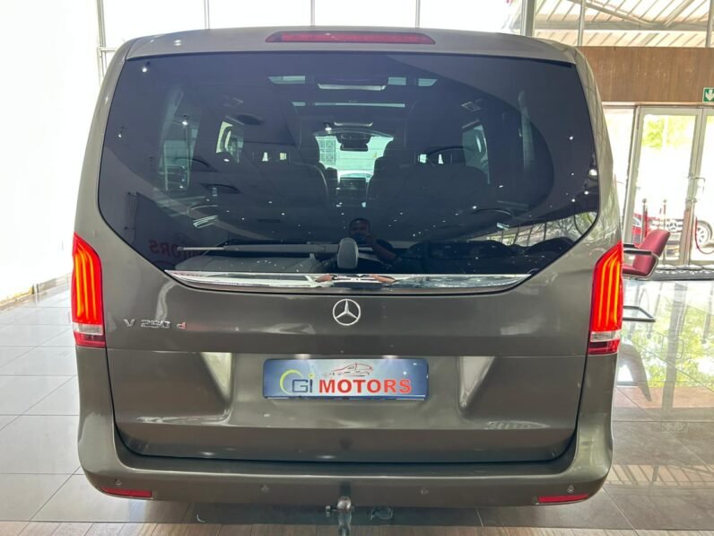 MERCEDES BENZ V250D