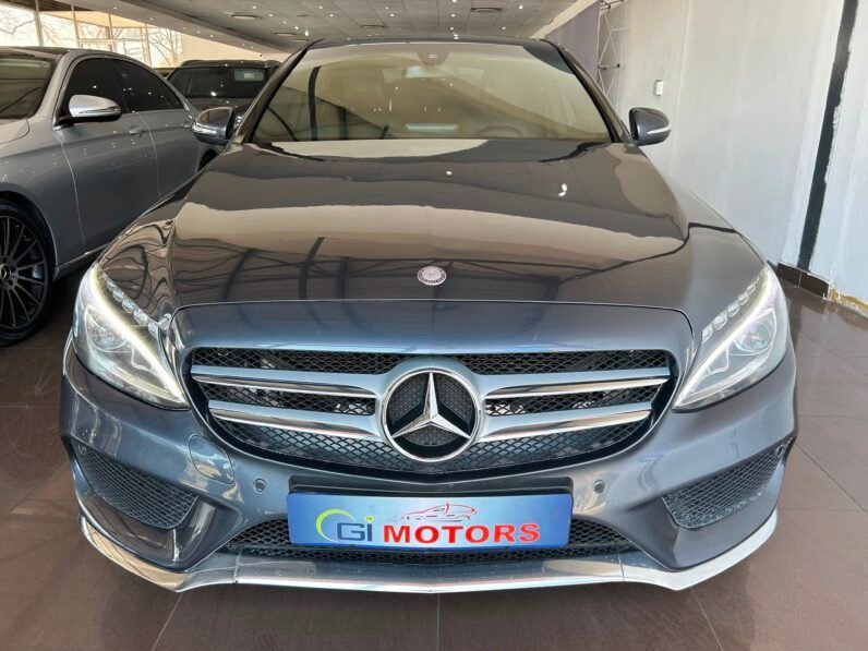 MERCEDES BENZ C200 AMG