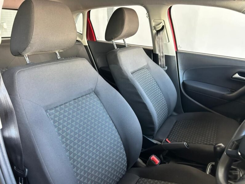 VOLKSWAGEN POLO 1.4